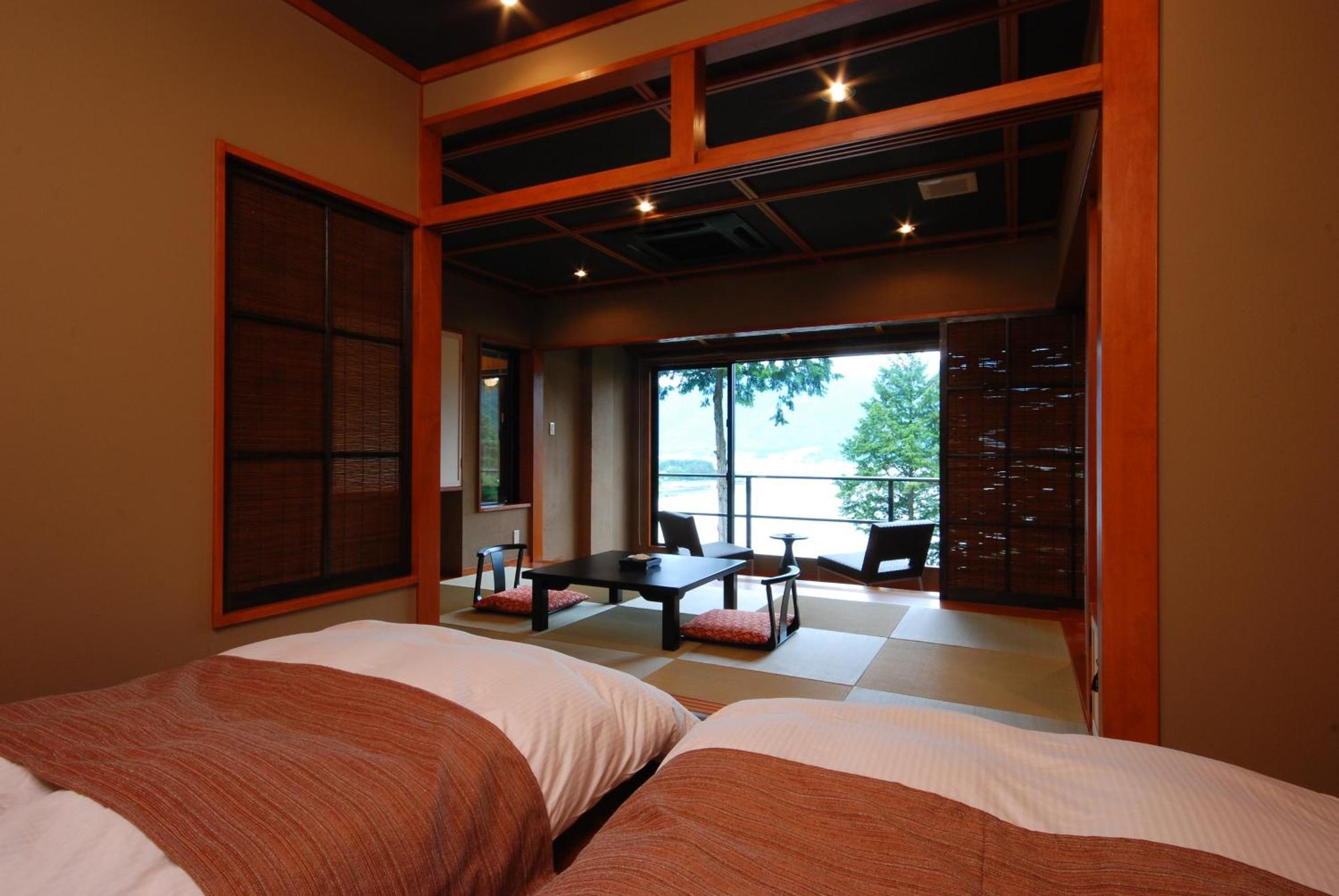 Rakuyu Hotel Fujikawaguchiko Exterior foto