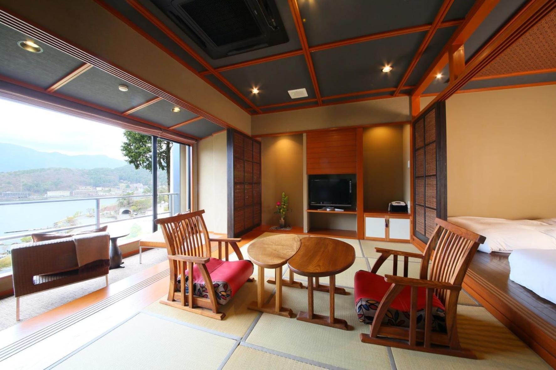 Rakuyu Hotel Fujikawaguchiko Exterior foto
