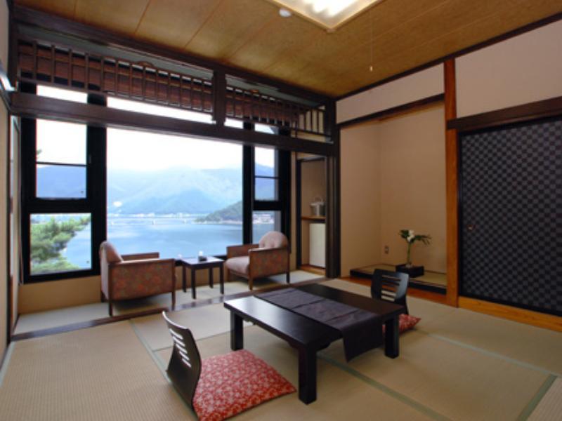Rakuyu Hotel Fujikawaguchiko Exterior foto